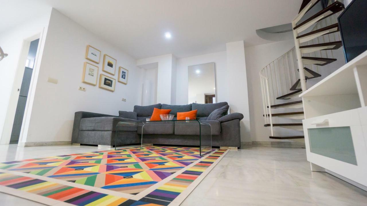 Rentalsevilla Espacioso Duplex En La Puerta Real المظهر الخارجي الصورة